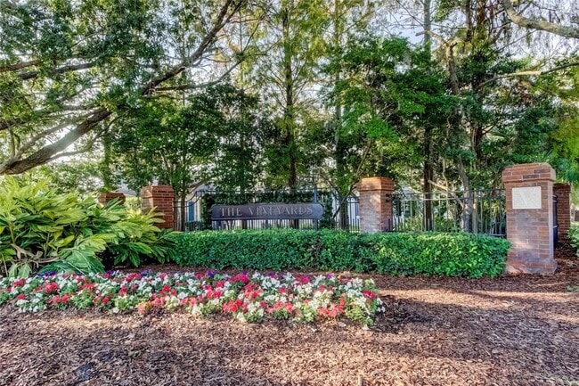 Building Photo - 9002 Spring Garden Way