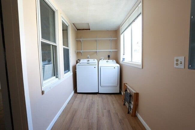 Building Photo - 38 Semont Rd