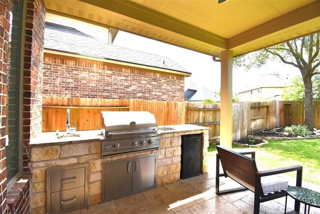 Building Photo - 18901 N Bee Cave Springs Cir