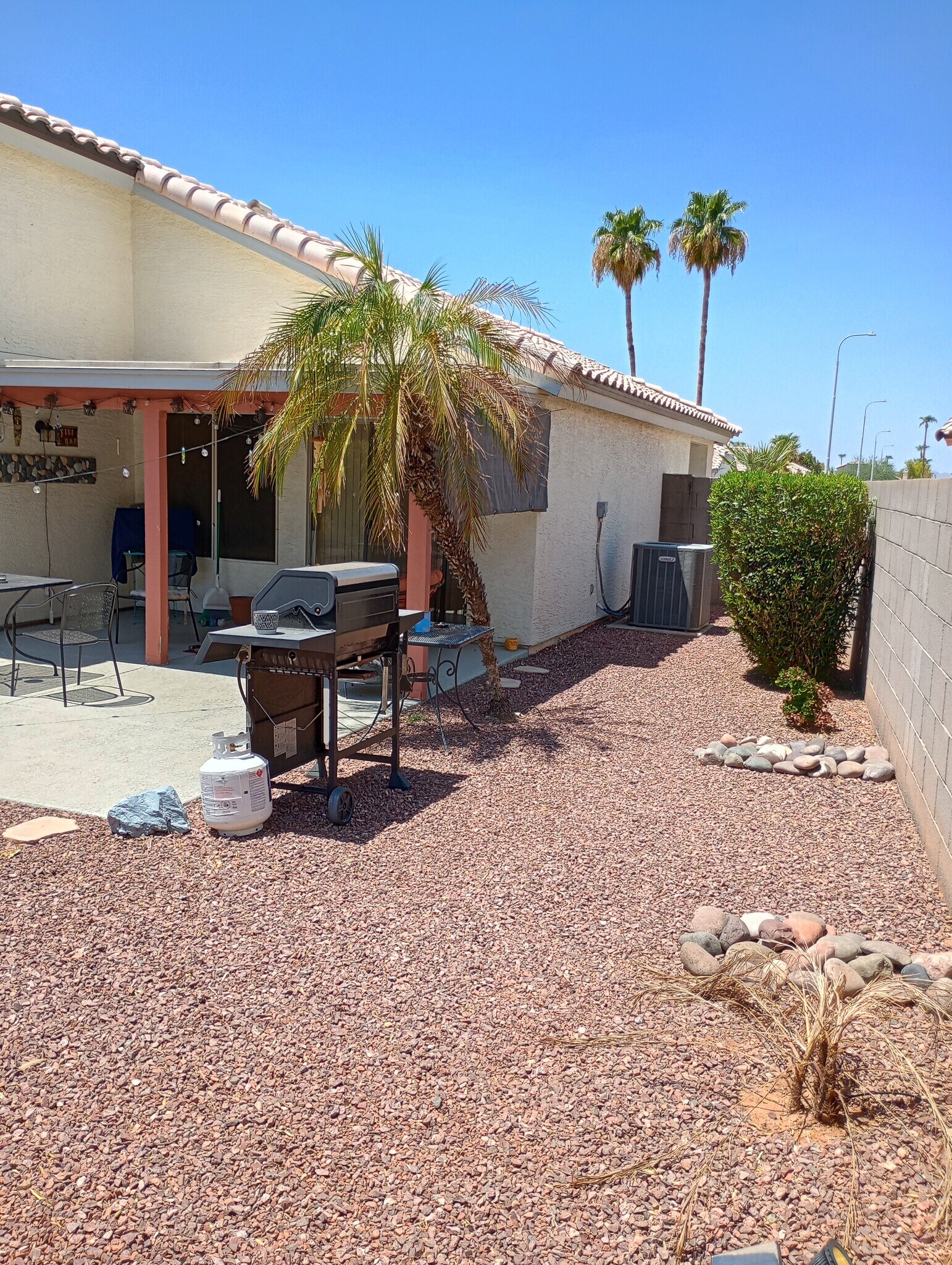 Building Photo - 1671 N Garrett Dr