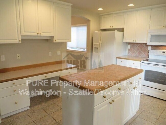 Building Photo - 18809 104th Ave E