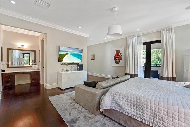 Building Photo - 2715 Cordova St