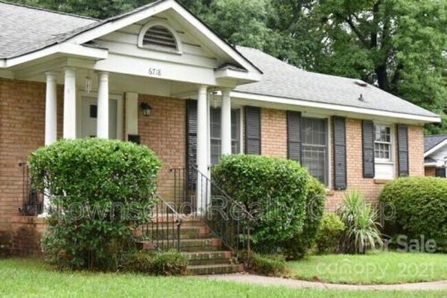 Primary Photo - 6718 Woodstream Dr