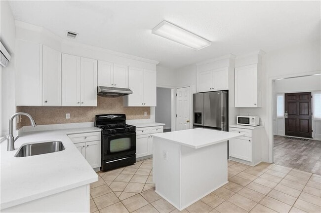 Building Photo - 6430 Barwick Ln