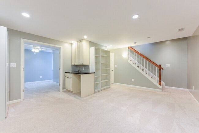 Building Photo - 2901 Marsala Ct