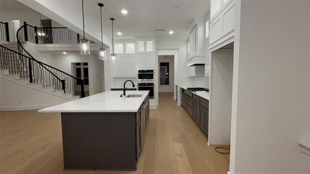 Building Photo - 14902 Hometown Dr
