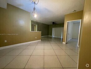 Building Photo - 6984 SW 39th St