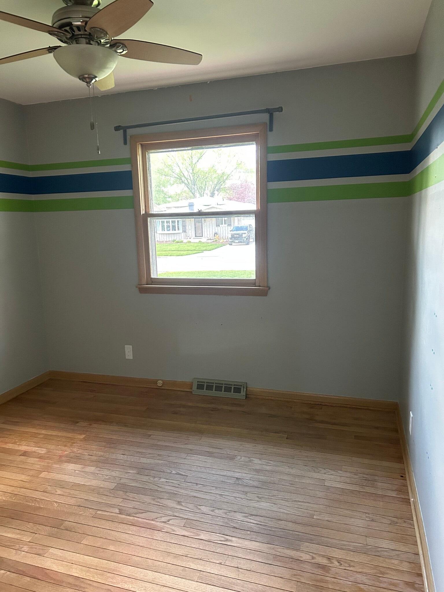 Building Photo - 2010 Richard St