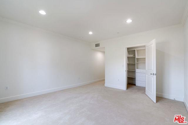 Building Photo - 1409 Armacost Ave
