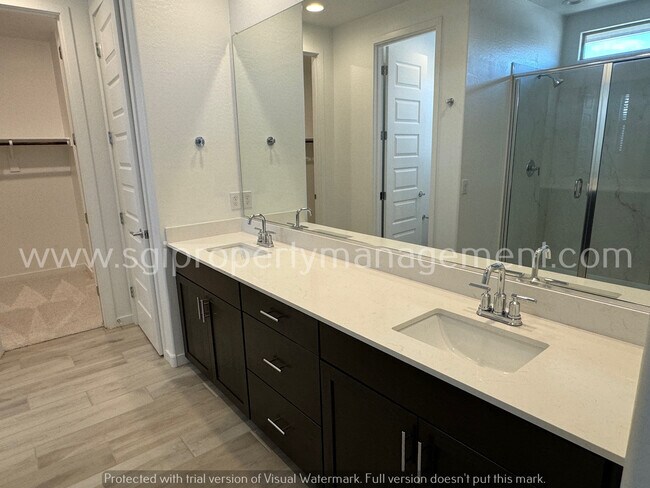 Building Photo - 644 S Heron Ln