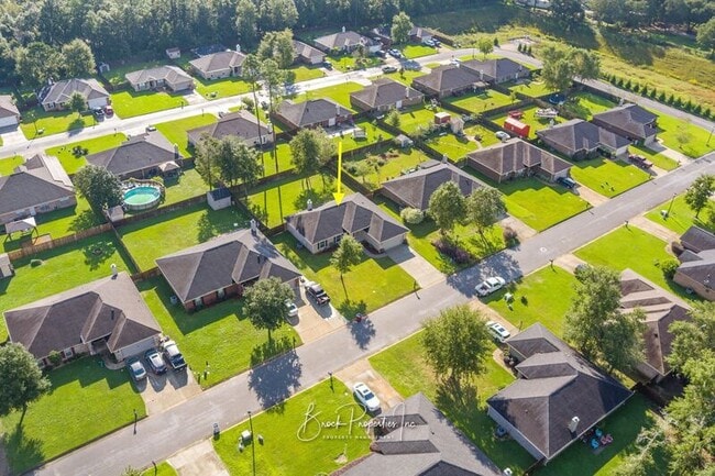 Building Photo - 6130 Autumn Pines Cir