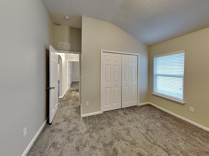 Building Photo - 83245 Purple Martin Dr