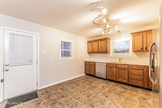 Building Photo - 4034 Franklin Ave