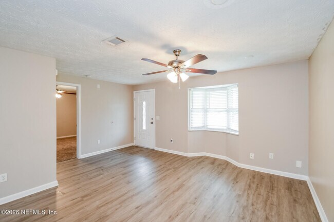 Building Photo - 1721 Stacey Ct