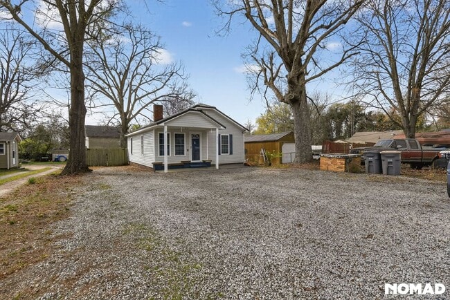 Building Photo - 2114 Brantley Rd