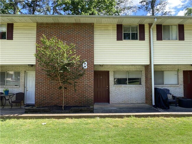 Primary Photo - 4077 Pine Valley Rd