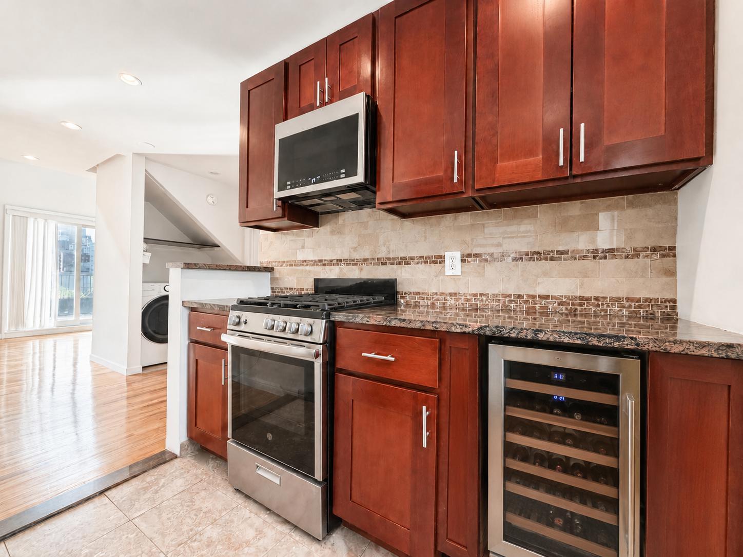 Building Photo - 401 E 68th St