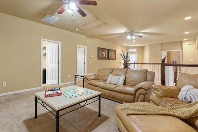 Building Photo - 1442 River Forest Dr