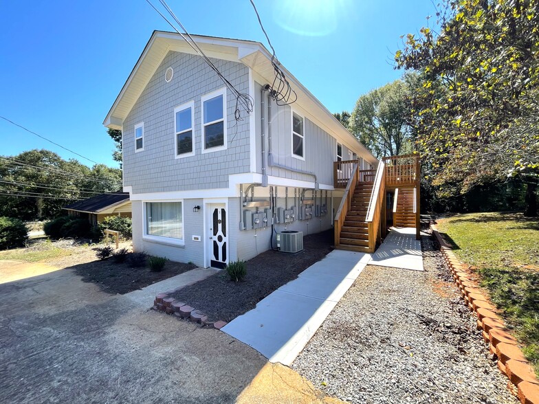 Building Photo - 75 Venita Dr