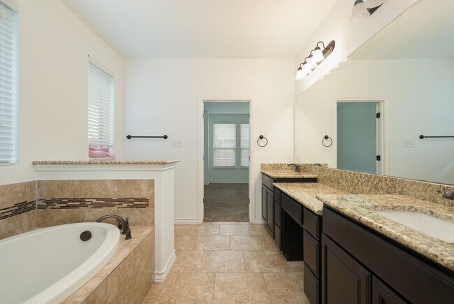 Building Photo - 7811 Rushing Creek