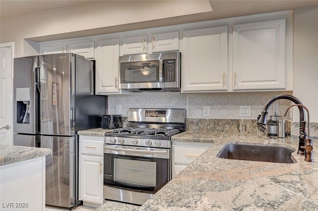 Building Photo - 7808 Bluewater Dr