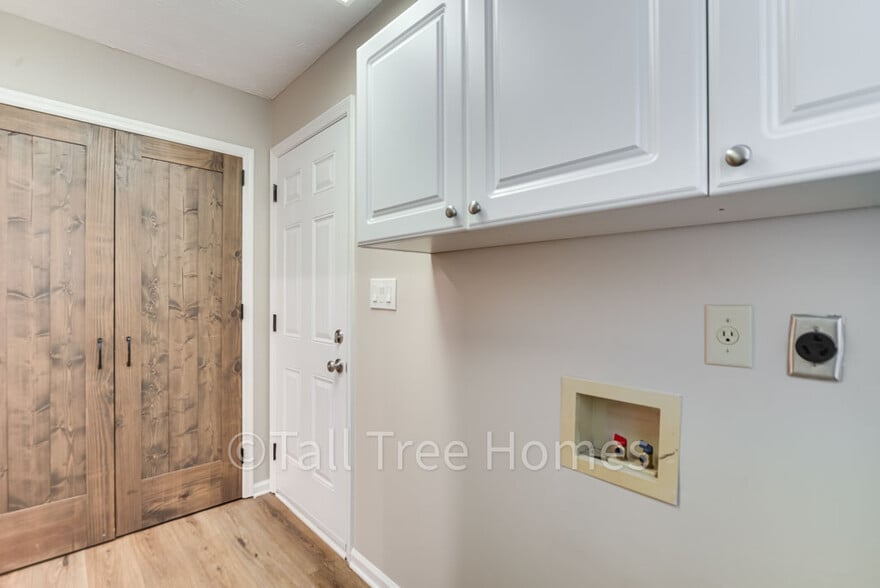 Building Photo - 410 Murry Park