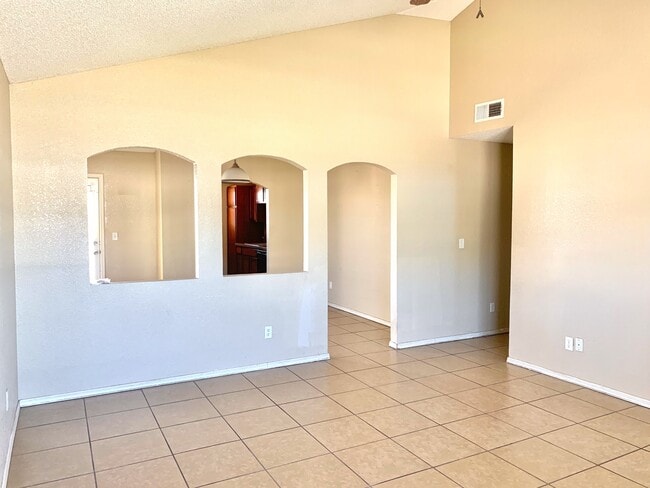 Building Photo - 7504 Howard St