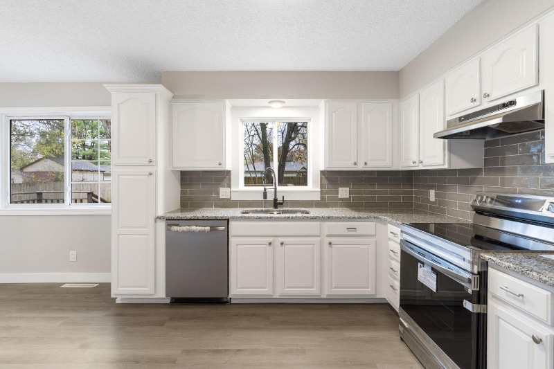 Building Photo - 145 S Allen Ave