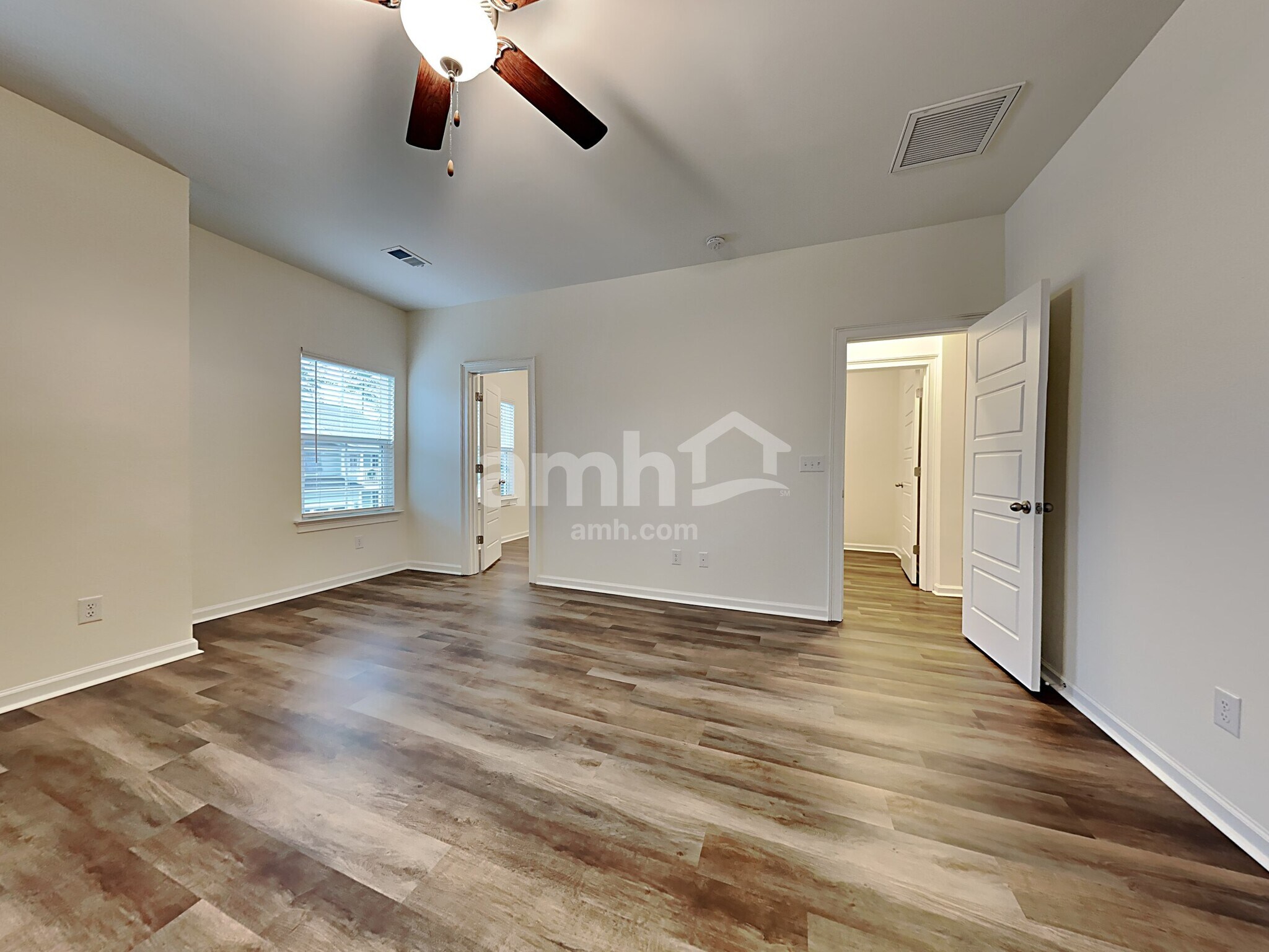 Building Photo - 133 Trumpet Vine Dr
