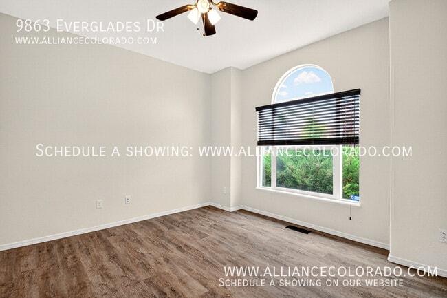 Building Photo - 9863 Everglades Dr
