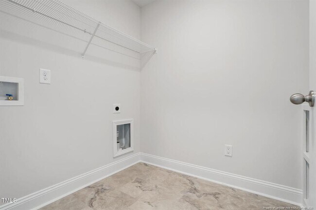 Building Photo - 259 Brickhill Dr