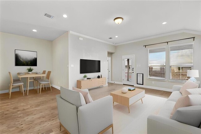 Building Photo - 215 Methodius Dr