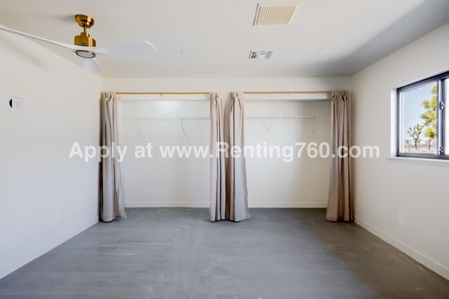 Building Photo - Modern Comfort in Scenic Landers