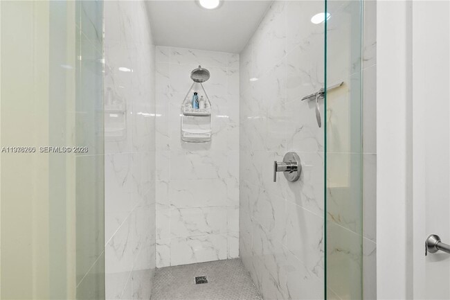 Building Photo - 16385 Biscayne Blvd