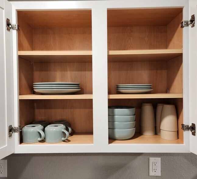 Building Photo - 450 Platt St