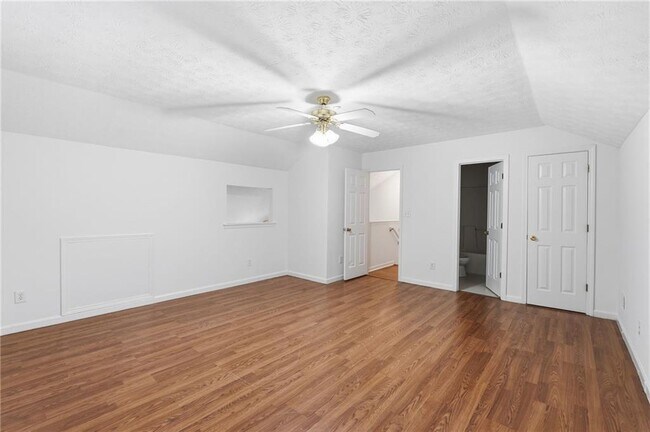Building Photo - 6427 Wellington Chase Ct