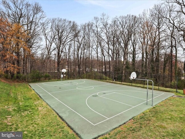 Building Photo - 3946 Valley Ridge Dr