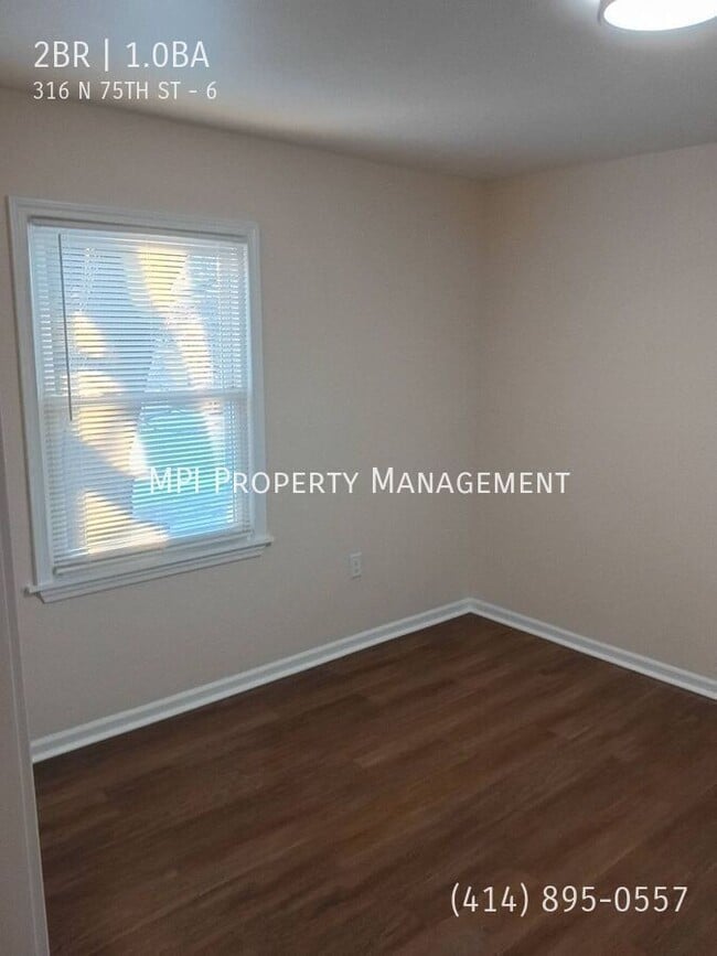 Building Photo - 316 N 75th St