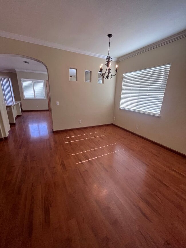 Building Photo - BEAUTIFUL HOME IN WEST ROSEVILLE!!