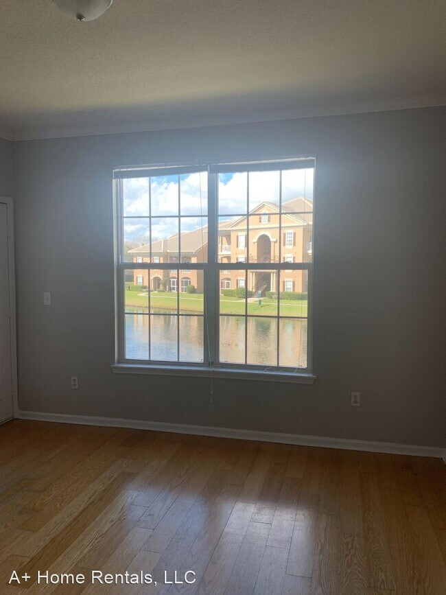 Building Photo - 14340 Fredricksburg Dr