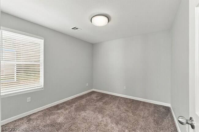 Building Photo - 5555 W Sun Temple Ave