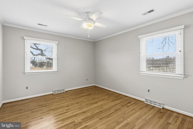 Building Photo - 2713 Wesleyan Dr