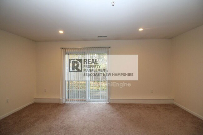 Building Photo - 2 Waverly Dr