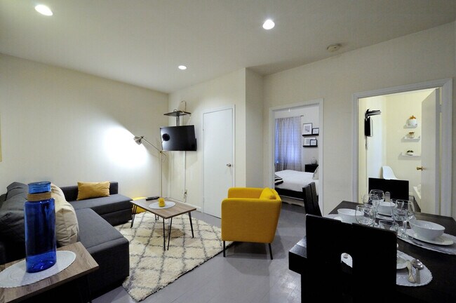 Building Photo - 478 9th Ave