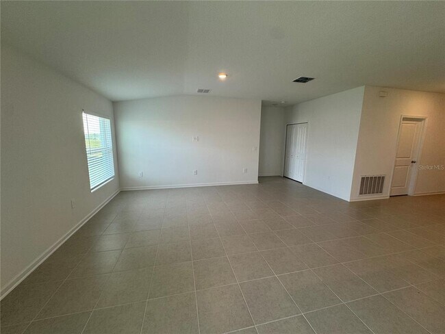 Building Photo - 2185 Lasso Lp