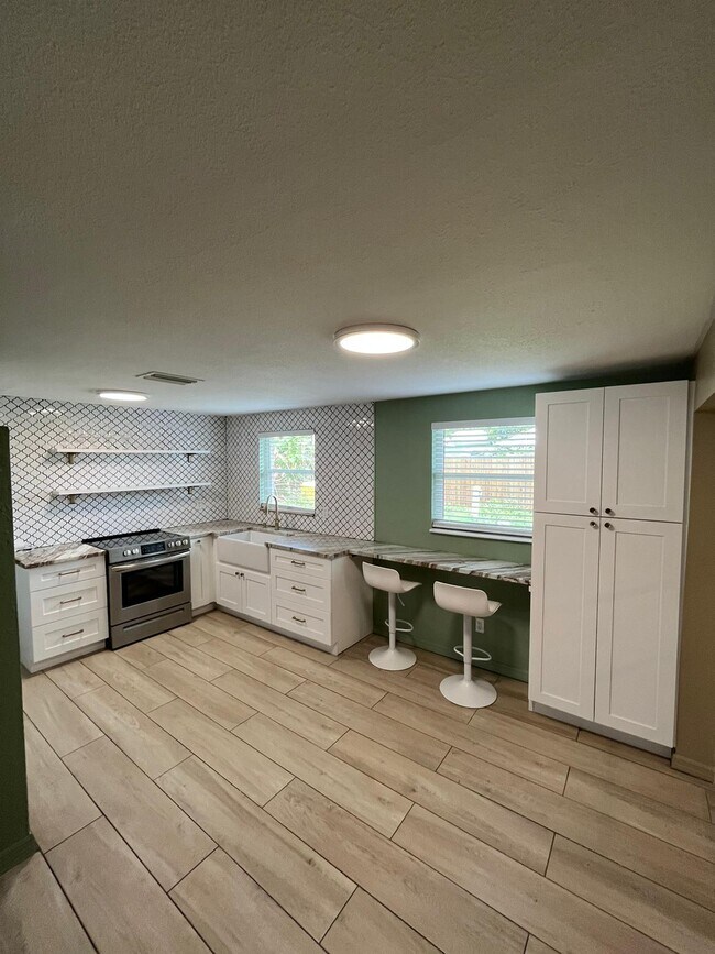 Building Photo - 4620 Aegean Ave