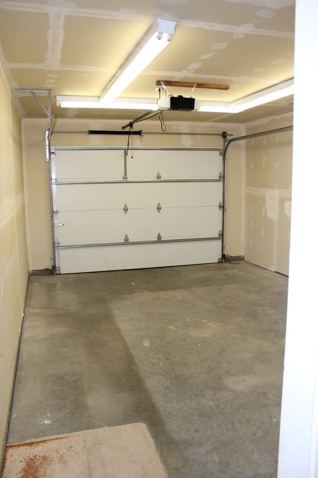 Building Photo - 1110 Ridgeview Trail