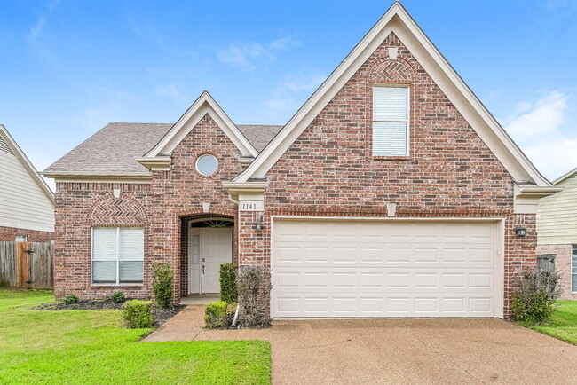 Building Photo - 1141 Red Fern Cir E