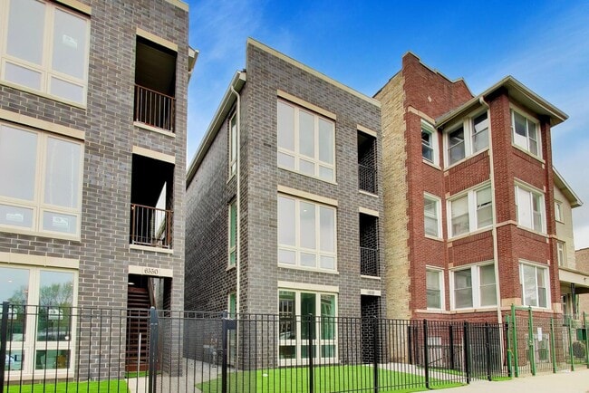 Building Photo - 6548 S Maryland Ave