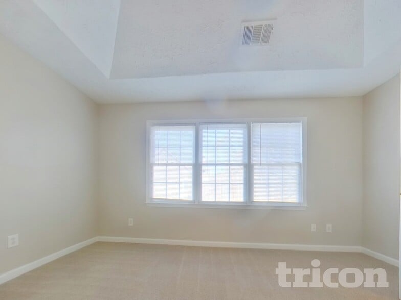 Building Photo - 420 Austin Dr